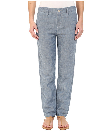 Levi's® Womens Chino Fit 